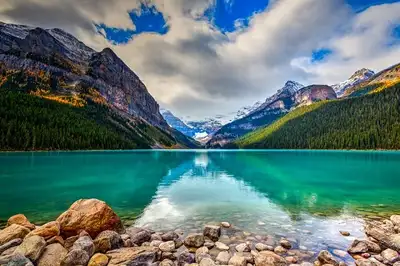 Lake Louise.jpg