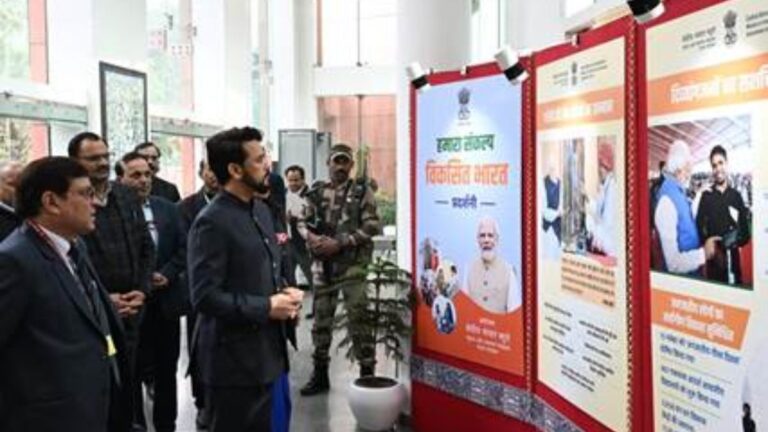 Union Minister Shri Anurag Thakur unveils Government of India Calendar 2024 1